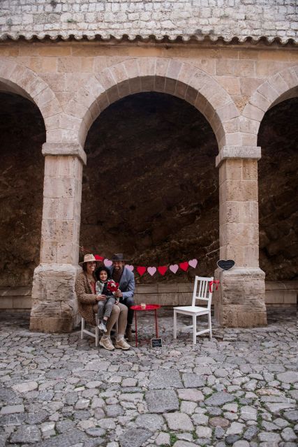 Photoshoot Experience at Dalt Vila Castle- Old Town Magic - Inclusions and Duration