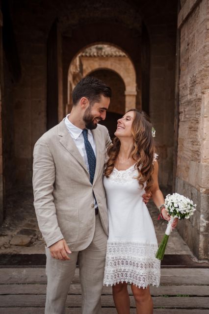 Photoshoot Experience at Dalt Vila Castle- Old Town Magic - Cancellation Policy and Payment Options