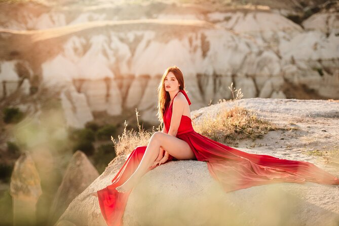 Photoshoot in Cappadocia With Free Flying Dress - Personalization and Customization Options