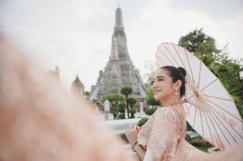 Photoshoot in Thai Costume - Key Points