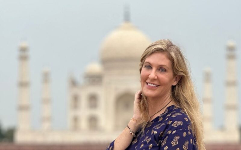 Photoshoot Tour at the Taj Mahal From Delhi - Duration and Pickup Locations