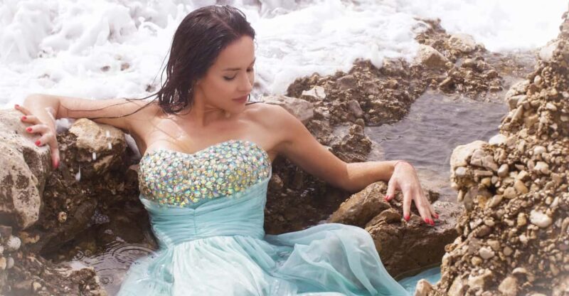 Photoshoot “Trash the Dress” in Nice, France - Key Points
