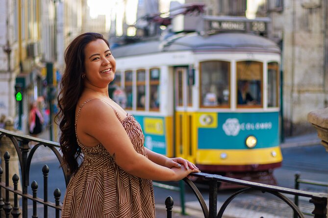 Photoshoot With a Local Professional Photographer in Lisbon - Meeting and Pickup Details