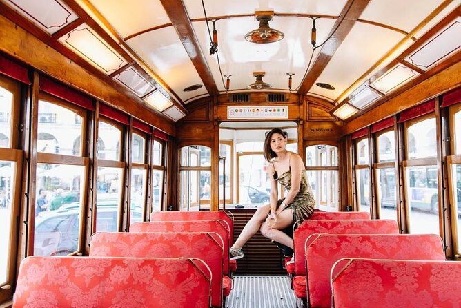 Photoshoot With a Professional Photographer in Lisbon - Tailoring the Experience to Your Needs