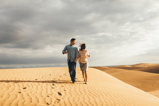 Photoshooting in the Maspalomas Dunes - Photographers Professionalism and Creativity