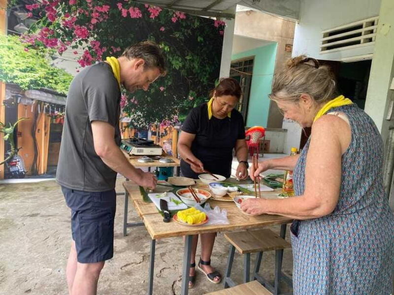 Phu Chiem Village Cookery:Hoi An Market Tour & Cooking Class - Meeting Point & Logistics