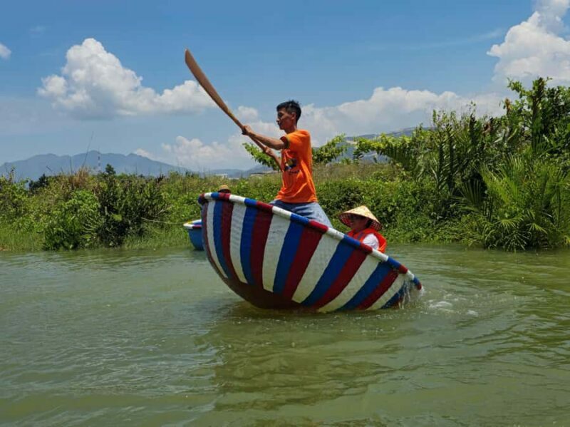 Phu Quoc: Bamboo Basket Boat Tour on Cua Can River - The Experience in Detail