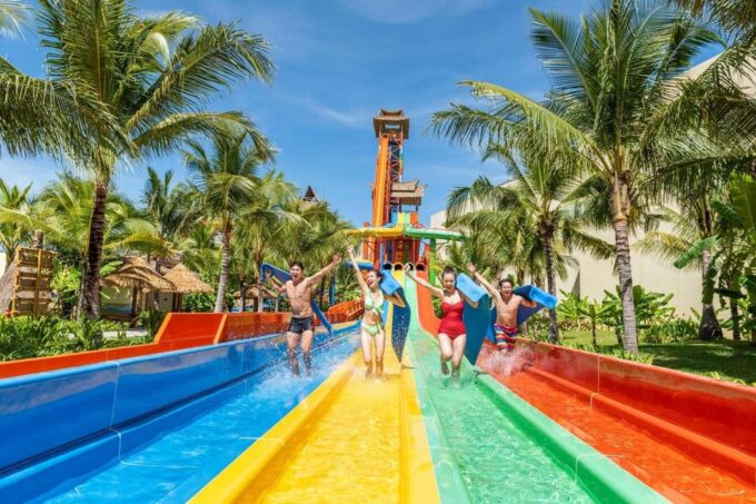 Phu Quoc: Cable Car and 4 Islands Trip by Speedboat - Dining and Relaxation