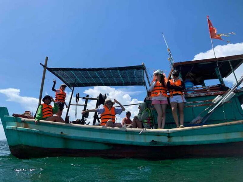 PHU QUOC: Fisherman Experience- the Life of Floating Village - Culinary Experience
