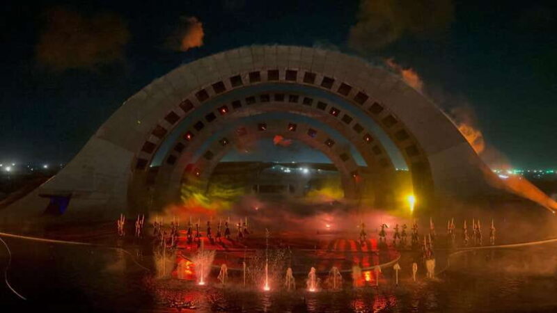 Phu Quoc Island City Tour: Symphony And Kiss Of The Sea Show - Dinh Cau Temple