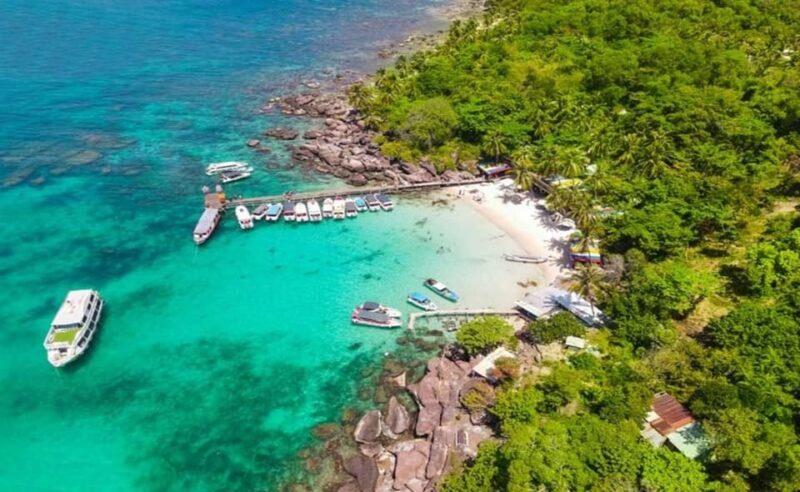 Phu Quoc: Luxury Snorkeling Trip by Speed Boat - Lunch Menu