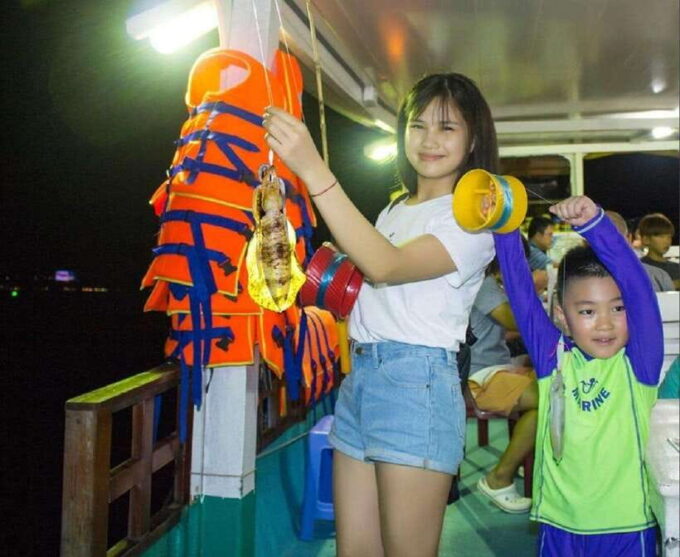 Phu Quoc: Night Squid Fishing Tour With Dinner - Getting There and Getting Around