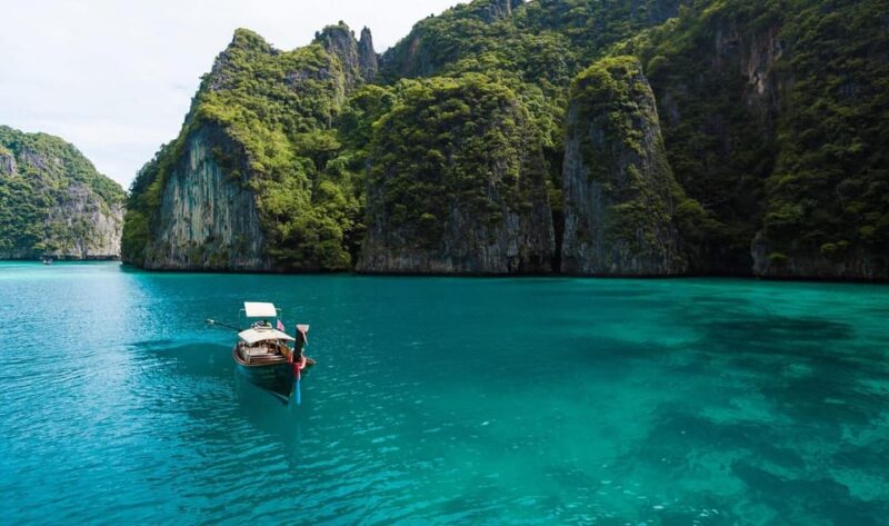 Phuket: Amazing Andaman Sea Phi Phi, Maya & Maiton Island - Lunch Buffet on Board