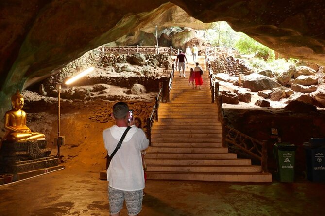 Phuket Beach Plane Spotting and Monkey Cave Temple Private Tour - Lunch at a Floating Restaurant