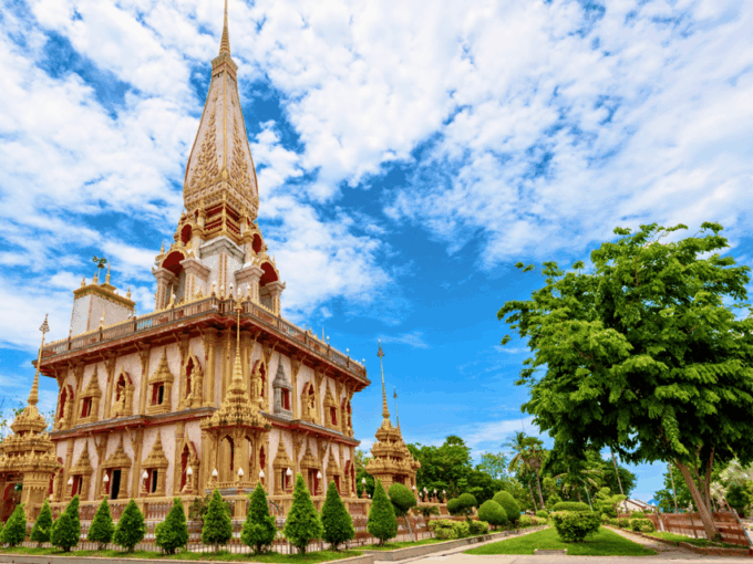 Phuket :Big Buddha Phuket Old Town & Wat Chalong Guided Tour - Spiritual Serenity at Wat Chalong