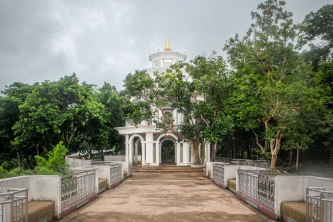 Phuket: Big Buddha, Wat Chalong and Town Guided Tour - Scenic Views
