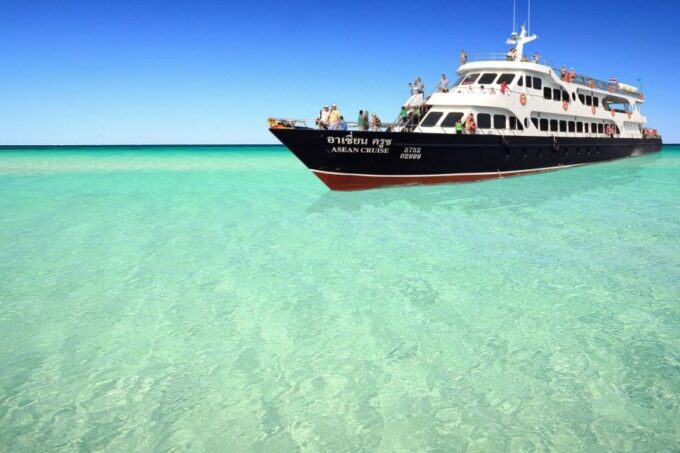 Phuket: Coral Bay and Phi Phi Tour by Big Boat With Lunch - Dining and Refreshments