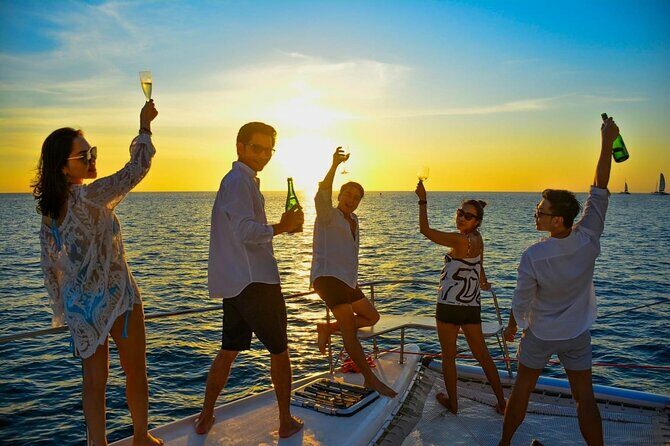 Phuket Coral Island and Sunset Dinner by Luxury Catamaran - Exploring Phuket’s Coral Island and Sunset Cruise