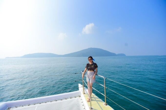 Phuket: Coral Yacht Boat Tour to Coral Island With Sunset - Recommendations for Tour Participants