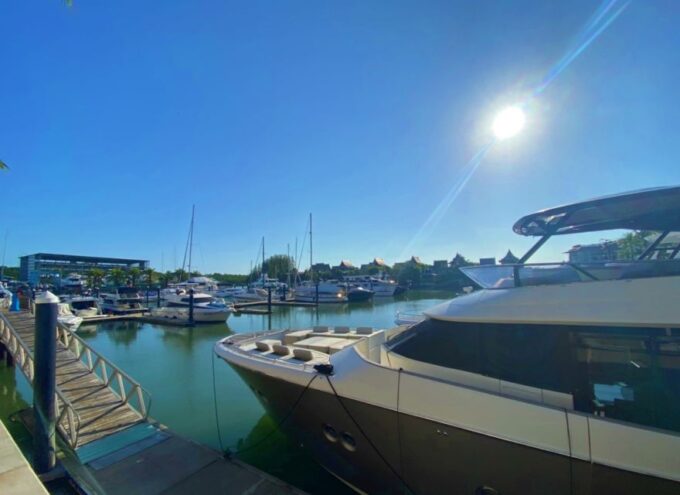 Phuket: Deluxe Phi Phi Tour by Speedboat & Lunch Buffet - Suitability Considerations