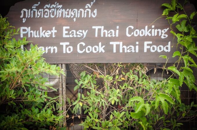 Phuket: Half Day Easy Thai Cooking Class & Local Market Tour - Highlights and Tips