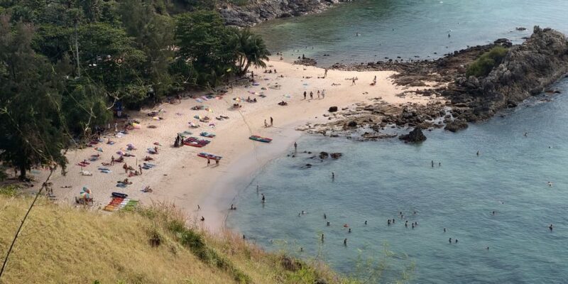 Phuket: Island Exploration Guide App With Offline Content - Accessibility and Use
