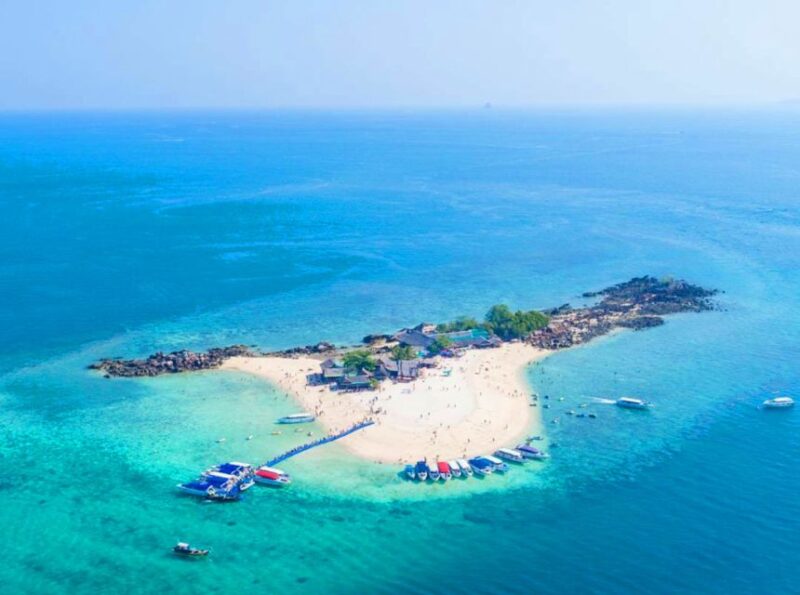 Phuket: Khai Islands Full-Day Private Speedboat Charter Tour - Inclusions and Equipment