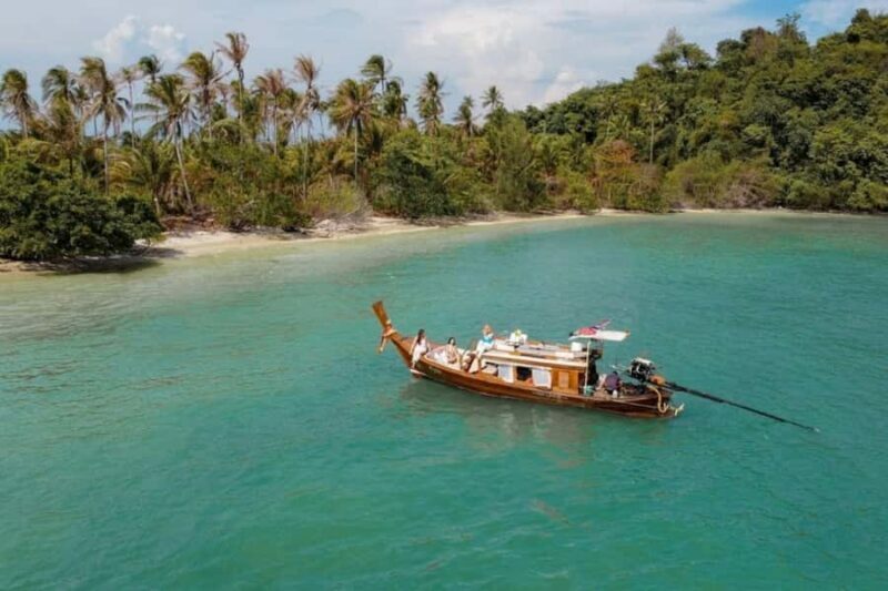 Phuket: Luxury Private Longtail Boat Islands Discovery Tour - Key Points