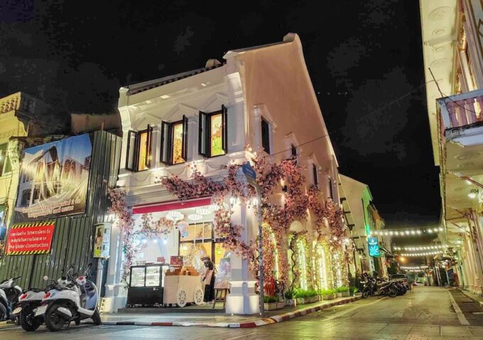 Phuket Old Town Chillva Market Bangla Patong Night City Tour - Inclusions