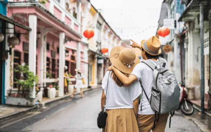 Phuket: Old Town Morning Street Art Walking Tour With Lunch - Taking in the Local Art and Food Scene