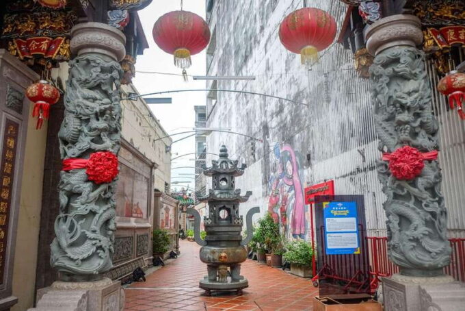 Phuket: Old Town Morning Street Art Walking Tour With Lunch - Frequently Asked Questions