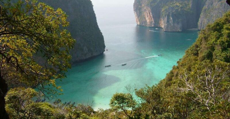 Phuket: Phi Phi Island Sunrise Group Speedboat Tour - Itinerary Highlights