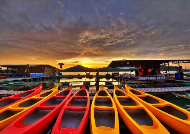 Phuket: Phuket Old Town, Kayaking, Tie Dyeing, and Dinner - Pickup and Transportation