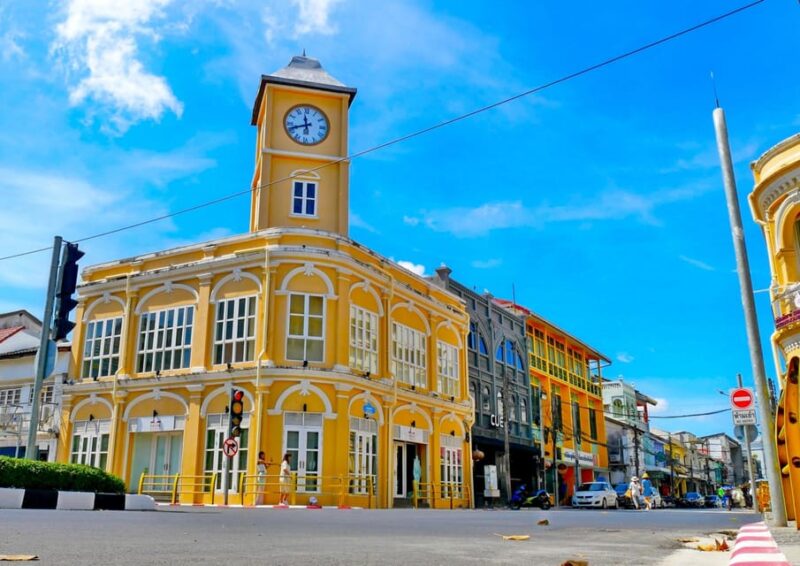 Phuket: Phuket Old Town, Kayaking, Tie Dyeing, and Dinner - Phuket Old Town Visit