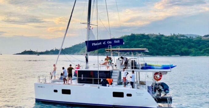 Phuket : Phuket Private Sunset Cruise by Catamaran Yacht - Onboard Amenities