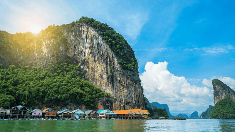 Phuket: Private Luxury Long-Tail Boat Trip to Phang Nga Bay - Natural Beauty of Phang Nga Bay
