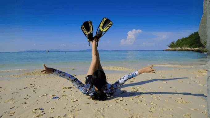 Phuket: Raya Island, Maithon Island, & Dolphin Spotting Tour - Van Transfer and Safety Briefing
