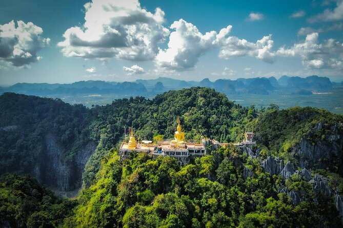Phuket Sightseeing Tour With a Local Guide and Lunch - Pickup and Confirmation