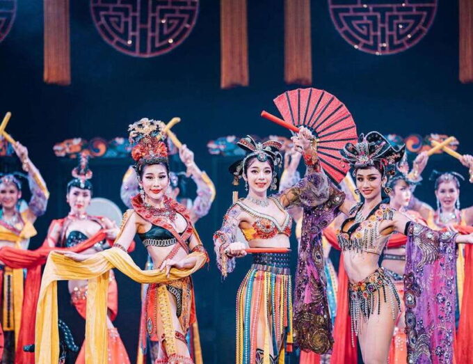 Phuket: Simon Cabaret Show Entry VIP Ticket - What to Expect During the Performance
