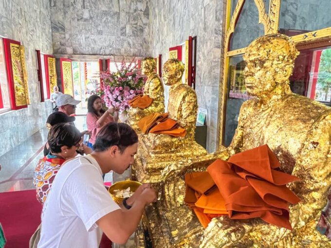 Phuket: Wat Chalong, Big Buddha ,Old Town & Chillva Market - Inclusions