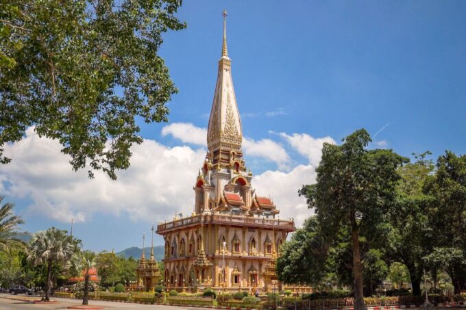 Phuket: Wat Chalong, Viewpoint, and Old Town Guided Tour - Capturing the Scenic Viewpoint