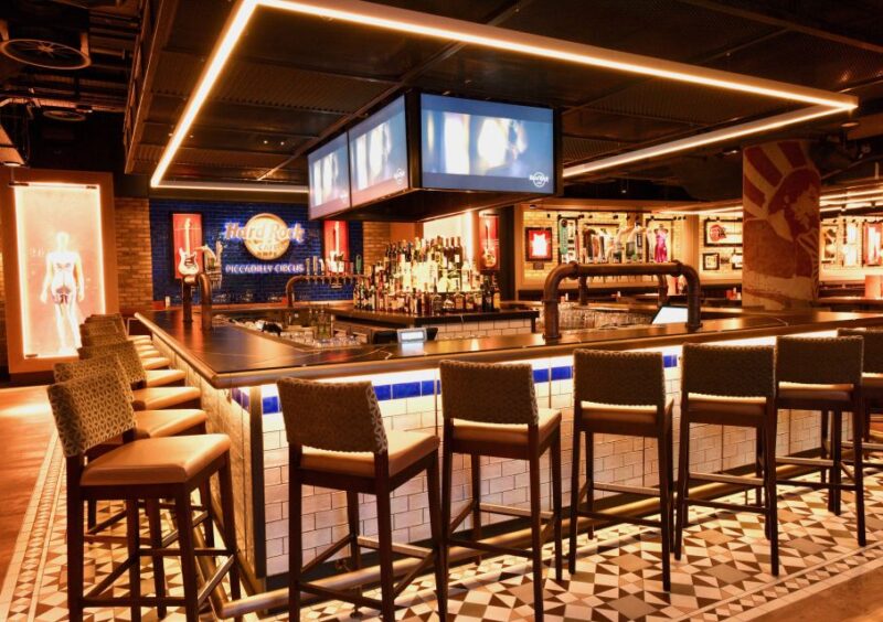 Picadilly Circus: Hard Rock Cafe Set Menu Lunch or Dinner - Choices of Two- or Three-Course Meals