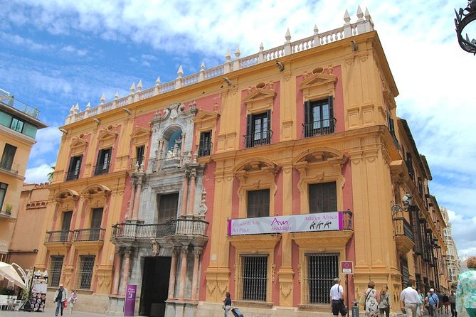 Picasso Roots Private Walking Tour in Central Malaga - Malagas Influence on Picasso