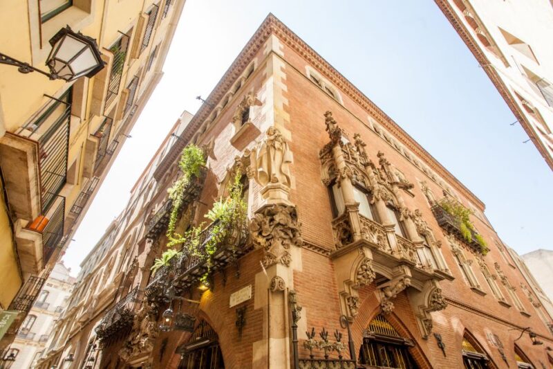 Picasso Walking Tour & Picasso Museum of Barcelona - Starting Point and Itinerary