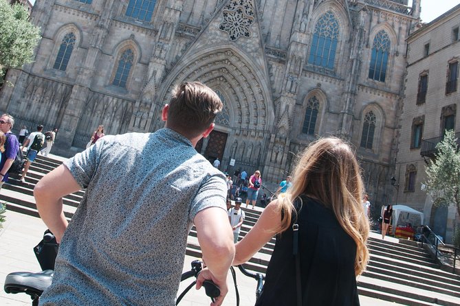 Picassos Barcelona on Electric Bike Small Group Tour - Discovering El Born