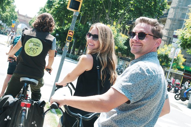Picassos Barcelona on Electric Bike Small Group Tour - Experiencing Barceloneta
