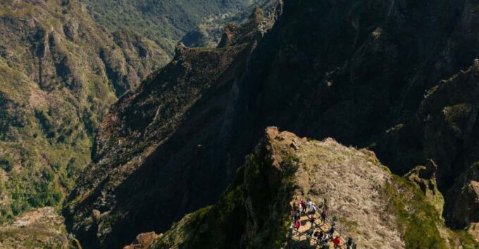 Pick up in Santana, PR1 and PR1.2 Hike Ruivo - Arieiro - Route and Duration