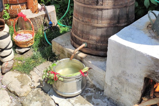 Picking Roses Workshop & Extracting Rose Oil in the Rose Valley - Pricing and Booking