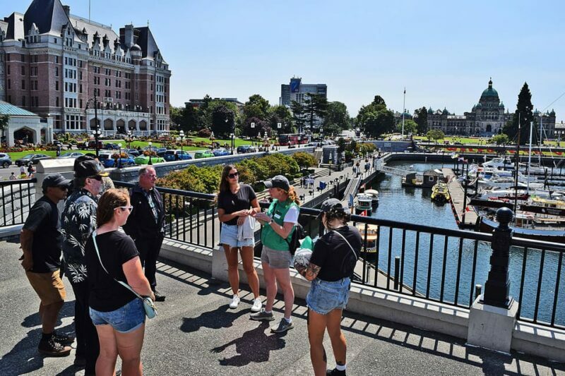 Pickle Pub Crawl: Ferry Rides and Appetizers - Authenticity and Local Flavor