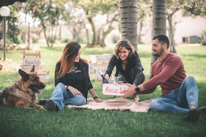Picnic on the Lawn -Aromatic Garden and Winery - Culinary Highlights